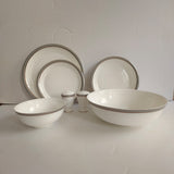 Wholesale Factory Fine Bone China Dinnerware Set Fine Porcelain Dishes Set New Design